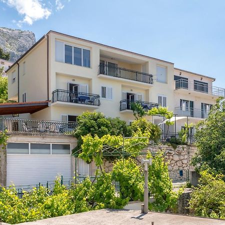 Apartmani Mirta Omis A 外观 照片