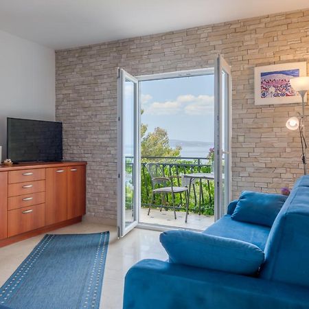 Apartmani Mirta Omis A 外观 照片