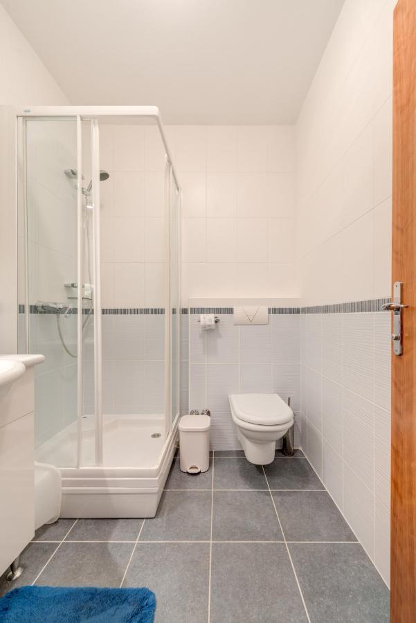 Apartmani Mirta Omis A 外观 照片