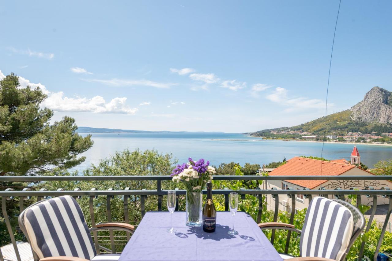 Apartmani Mirta Omis A 外观 照片