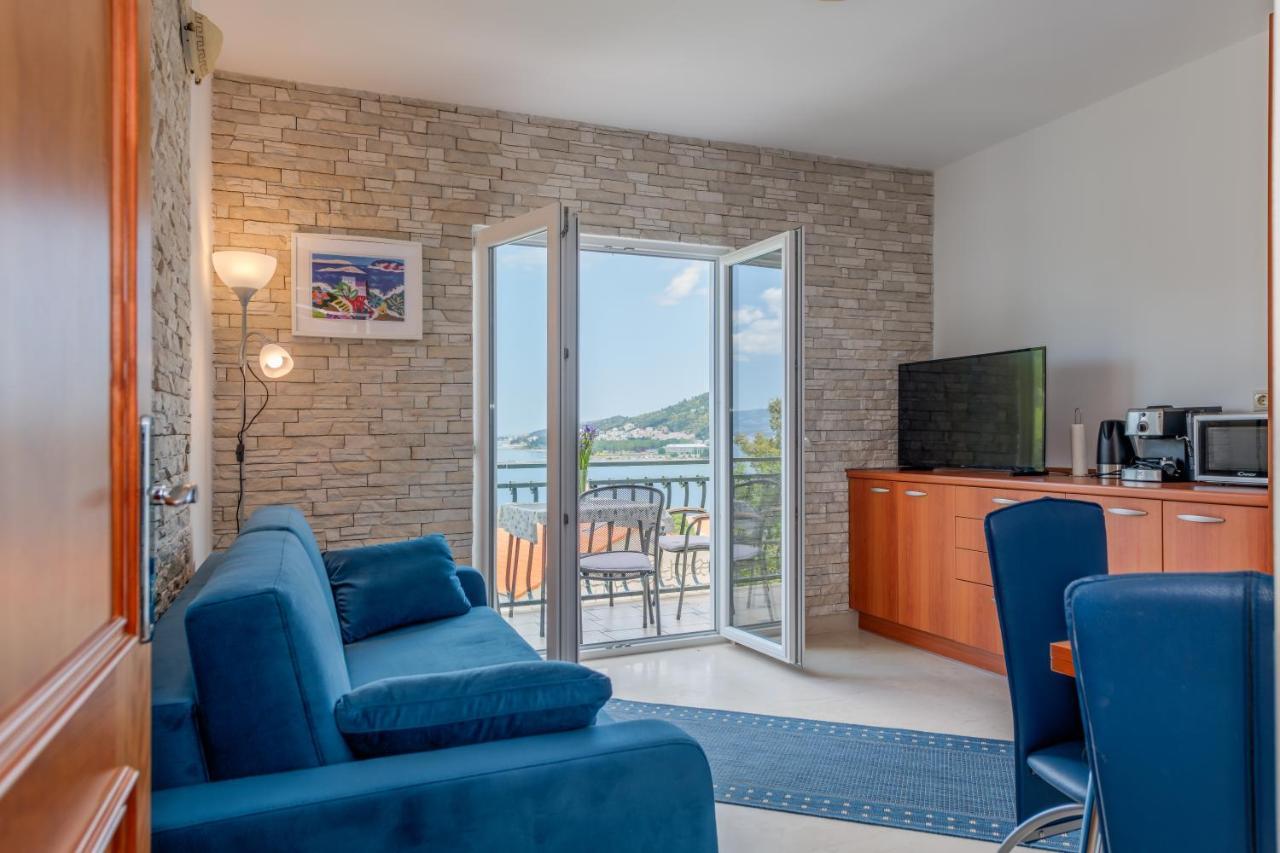 Apartmani Mirta Omis A 外观 照片